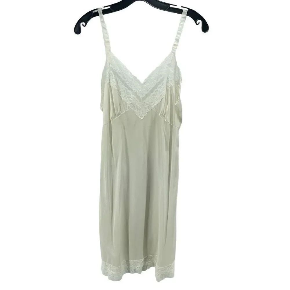 Vintage Womens Night Gown Sleepwear Sleeveless Lace V Neck Stretch Cream 36